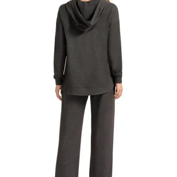 Max & Mia Women's Hoodie Lounge Set of 2 - Picture 7 of 7